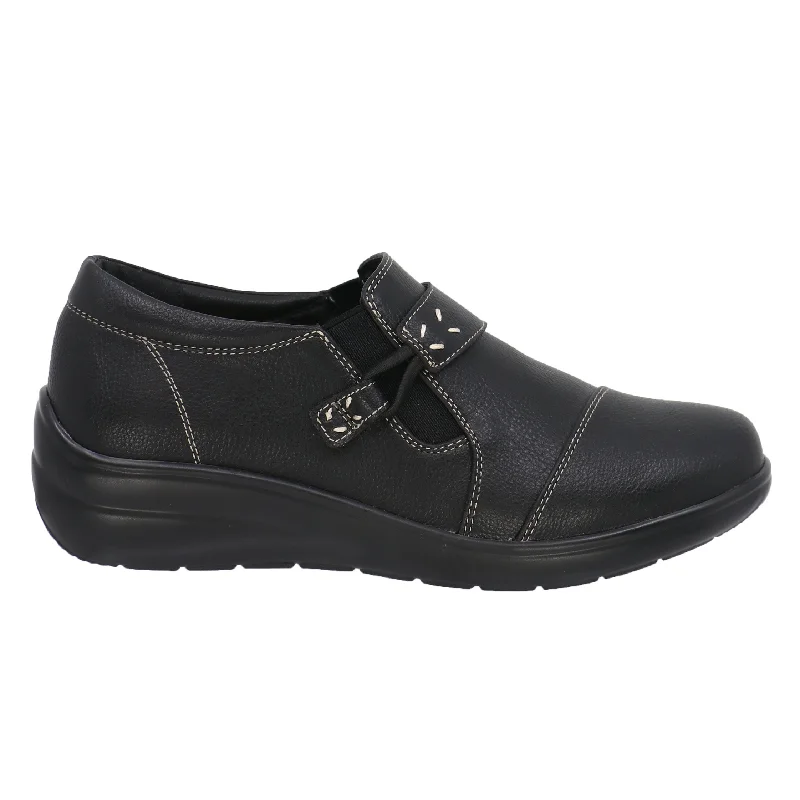 Womens Aria Low Casual