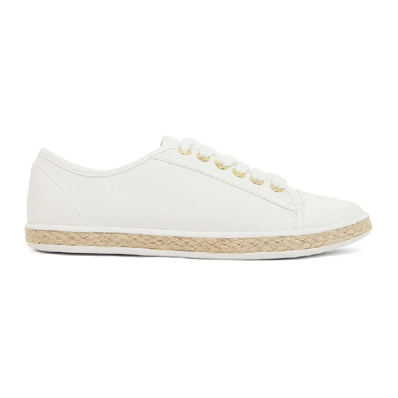 Yale Sneaker in White Canvas And Smooth