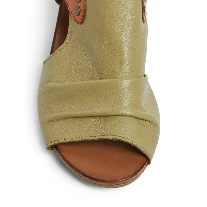 Zambia Heel in Khaki And Cognac Leather